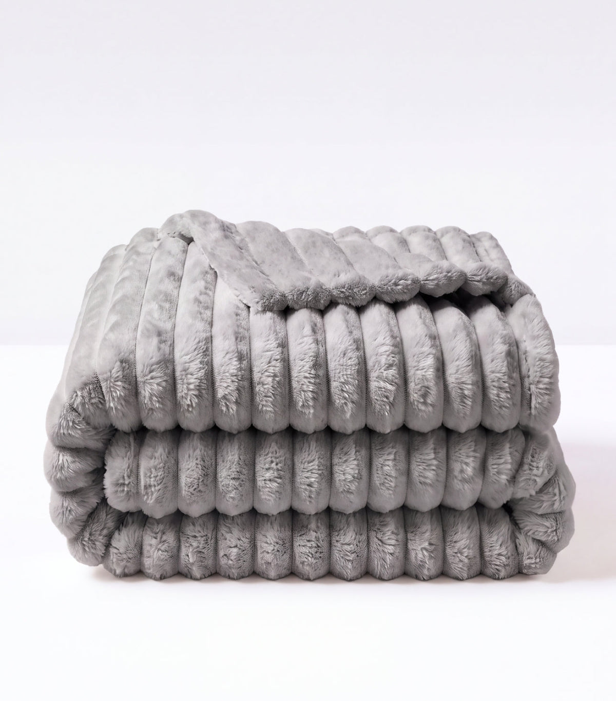 Pluffi Fleece Blanket