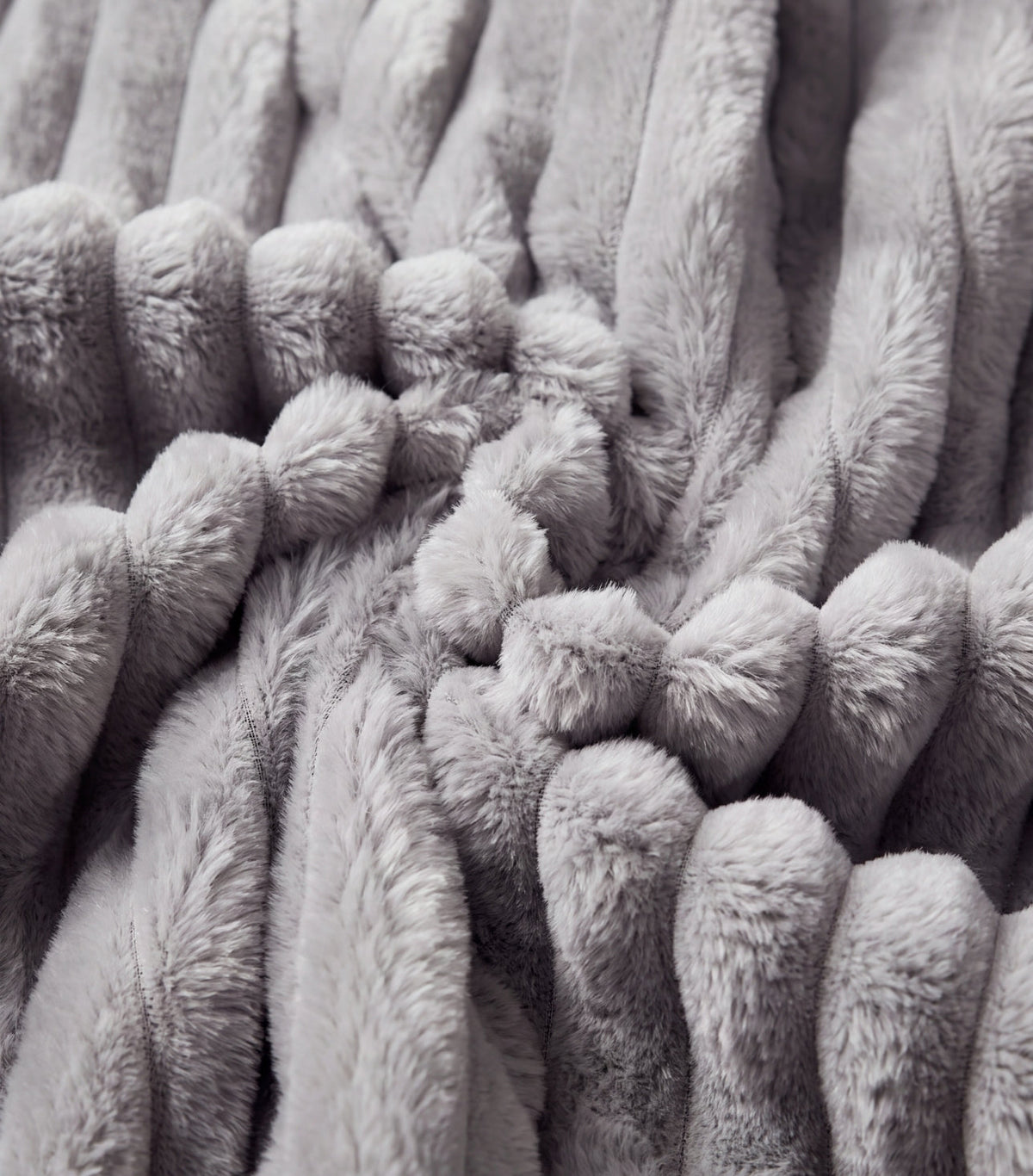Pluffi Fleece Blanket