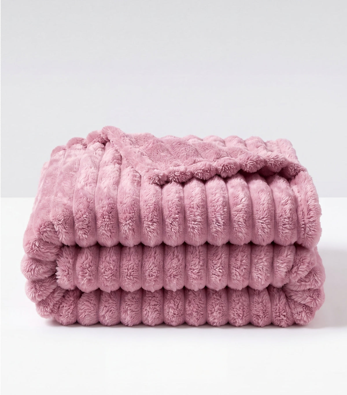 Pluffi Fleece Blanket