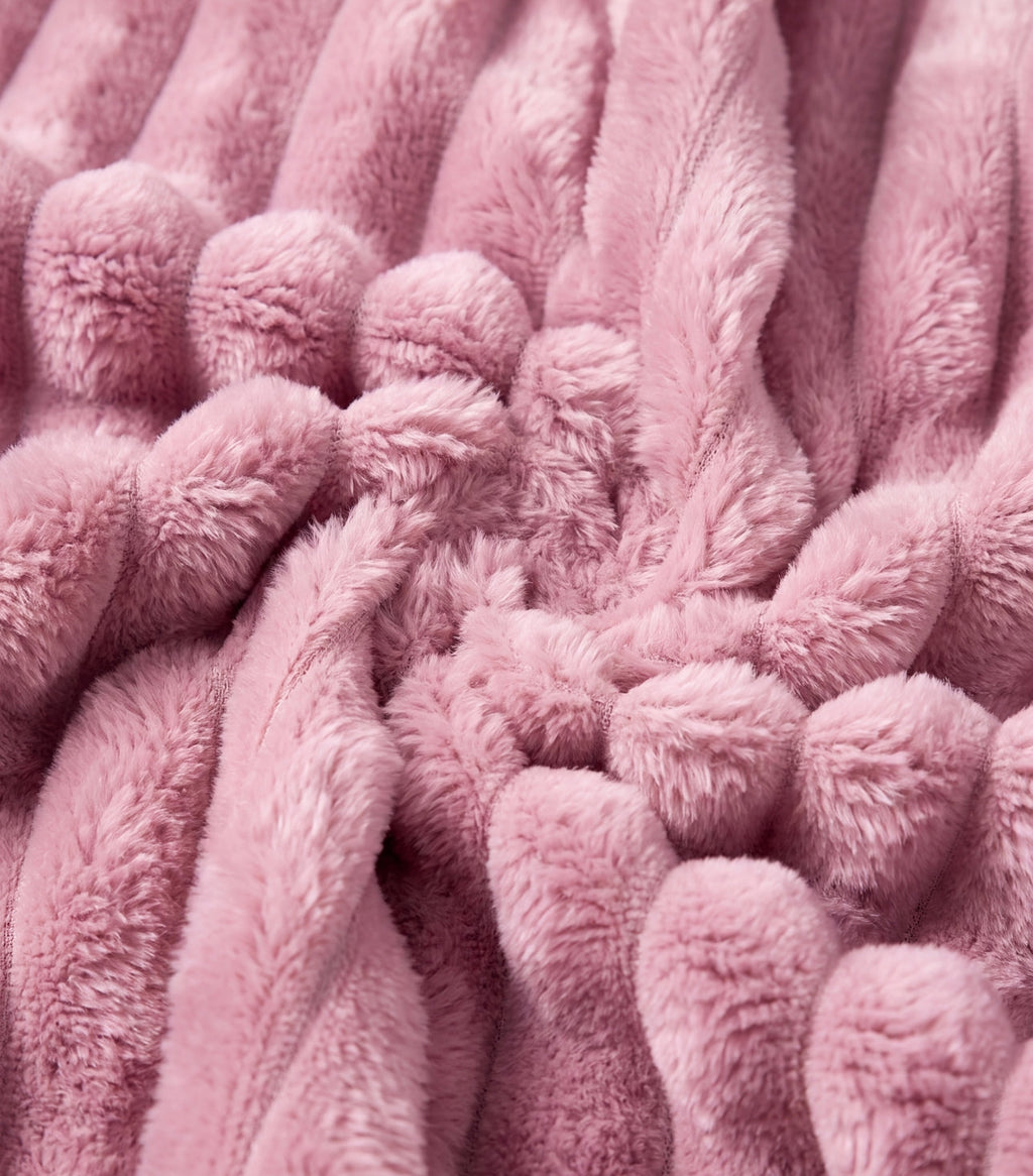 Pluffi Fleece Blanket