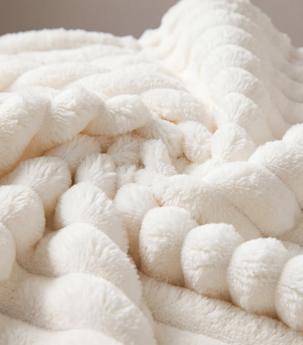 Pluffi Fleece Blanket