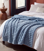 Pluffi Fleece Blanket