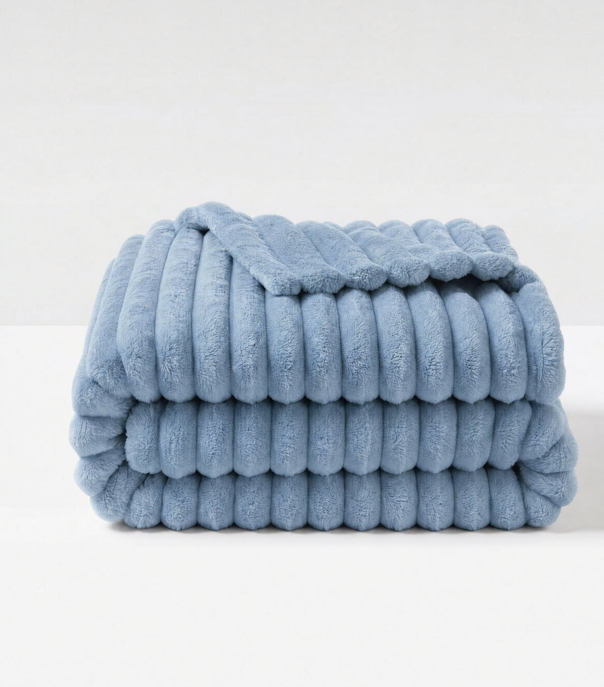 Pluffi Fleece Blanket