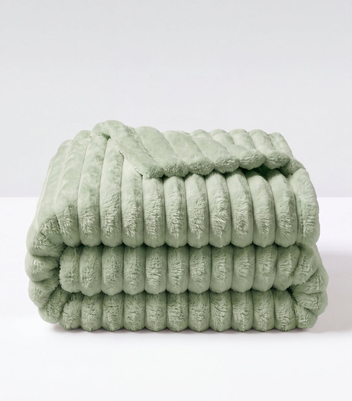 Pluffi Fleece Blanket
