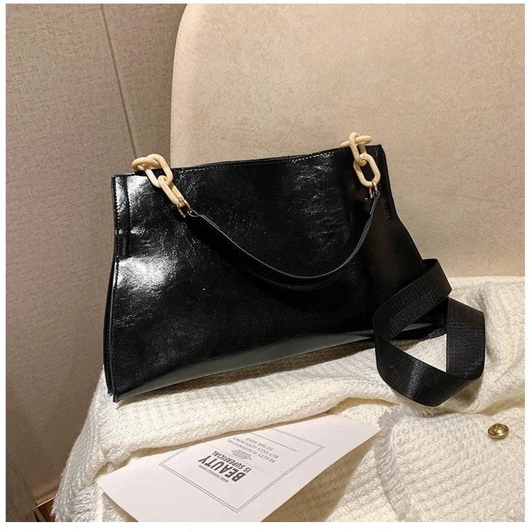 Chic Soft Leather Shoulder Bag - Spacious Fashion Handbag